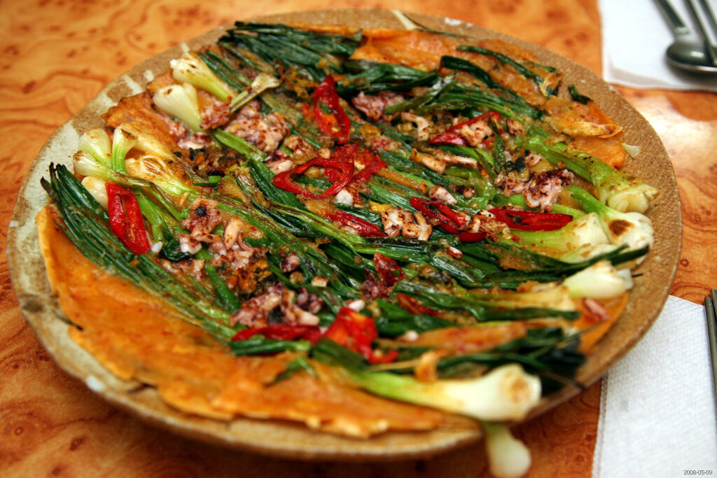 Dongnae pajeon, a classic Korean savory pancake (jeon). (Wikimedia Commons)
