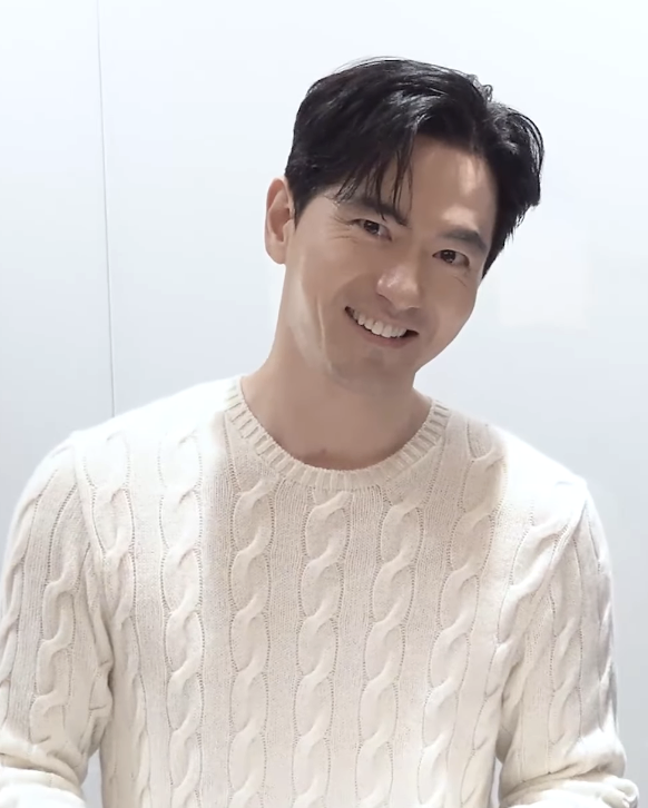 Lee Jin-wook, who plays partner lawyer Yoon Seok-hoon. (Photo: BH Entertainment, CC BY 3.0, via Wikimedia Commons)