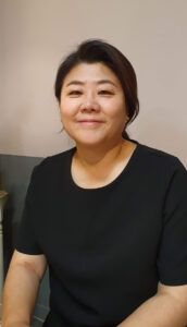 Lee Jung-eun, who plays the daytime late-forties self in Miss Night and Day, pictured at an event in 2019 (not from this drama). (Photo: PARKJAEHWAN / Kinocine, CC BY-SA 4.0, via Wikimedia Commons)
