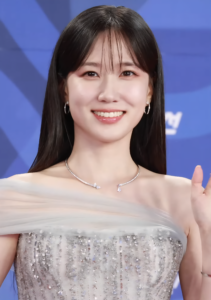 Park Eun-bin at the 4th Blue Dragon Series Awards red carpet, July 2025. (Photo: 티비텐 (TBT / TV TEN), via YouTube, CC BY 3.0, via Wikimedia Commons)