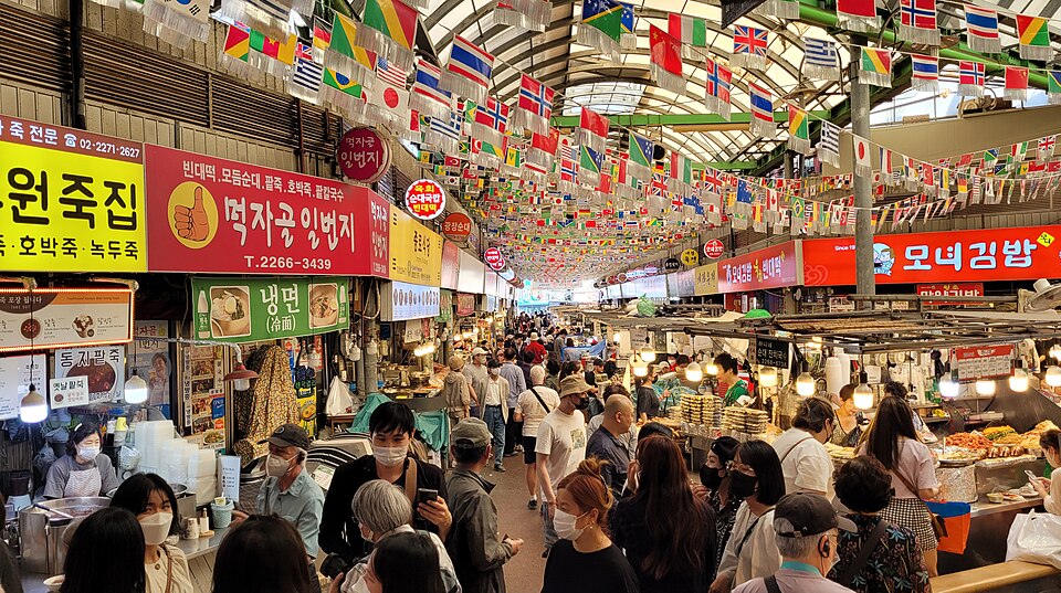 ソウル最古の伝統市場のひとつ、広蔵市場。