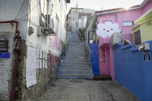 Ihwa Mural Village in Jongno-gu, Seoul, one of the drama's documented filming locations (general view of the neighborhood, not a still from the series). (Photo: mmmmngai@rogers.com, CC BY-SA 2.0, via Wikimedia Commons)