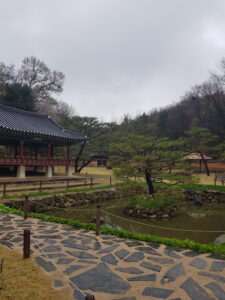 The Korean Folk Village in Yongin, the best-documented filming location for The King's Affection. This shows the site generally, not a still from the drama. (Photo: Clรฉment Chevallier, CC BY-SA 4.0, via Wikimedia Commons)