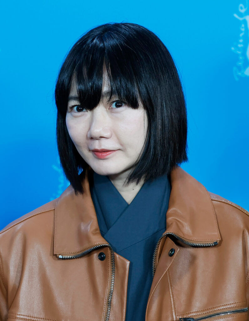 Bae Doona (배두나), who plays astrobiologist Dr. Song Ji-an, at the Berlinale (Photo: Elena Ternovaja, CC BY-SA 3.0 via Wikimedia Commons). Red-carpet press photo, not a still from the series.
