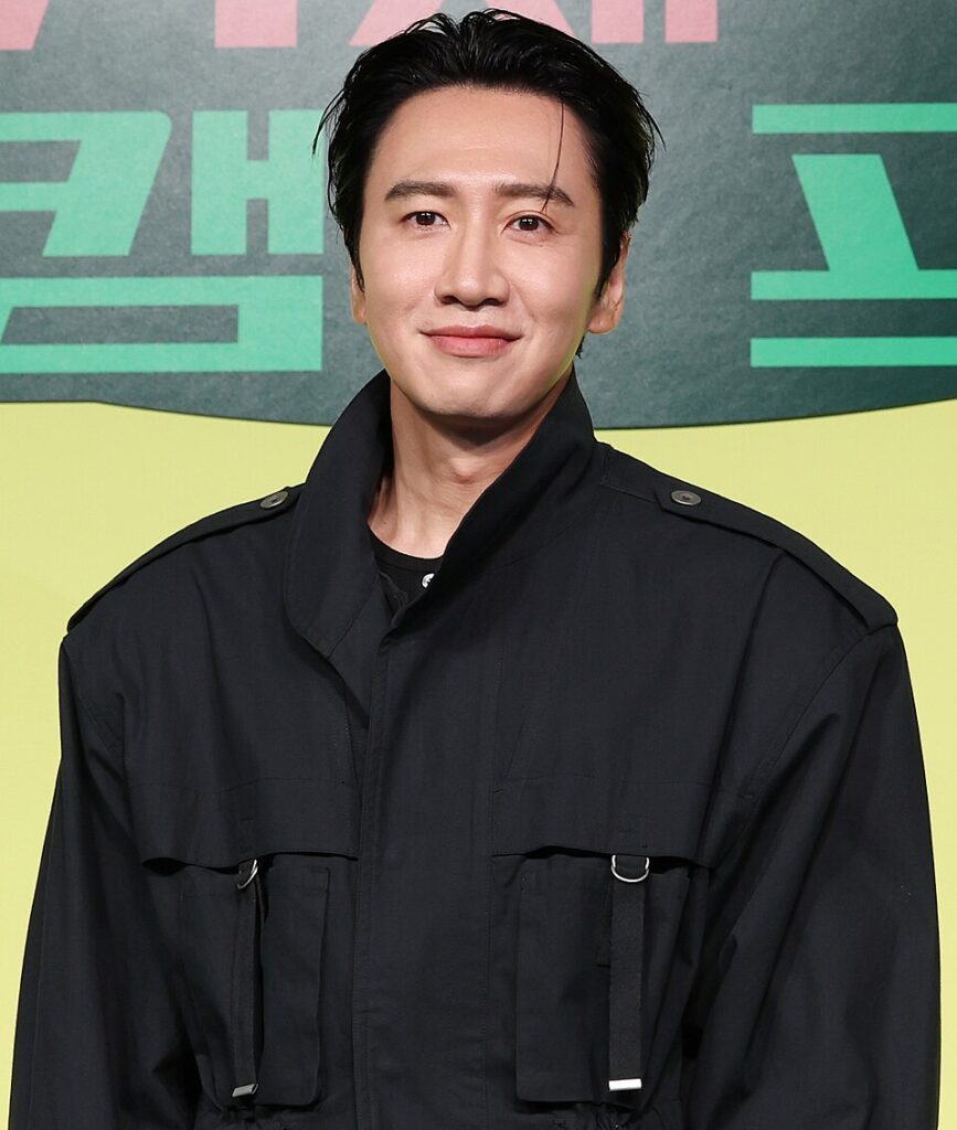 Lee Kwang-soo, Yoo Jae-suk's long-time Running Man foil.